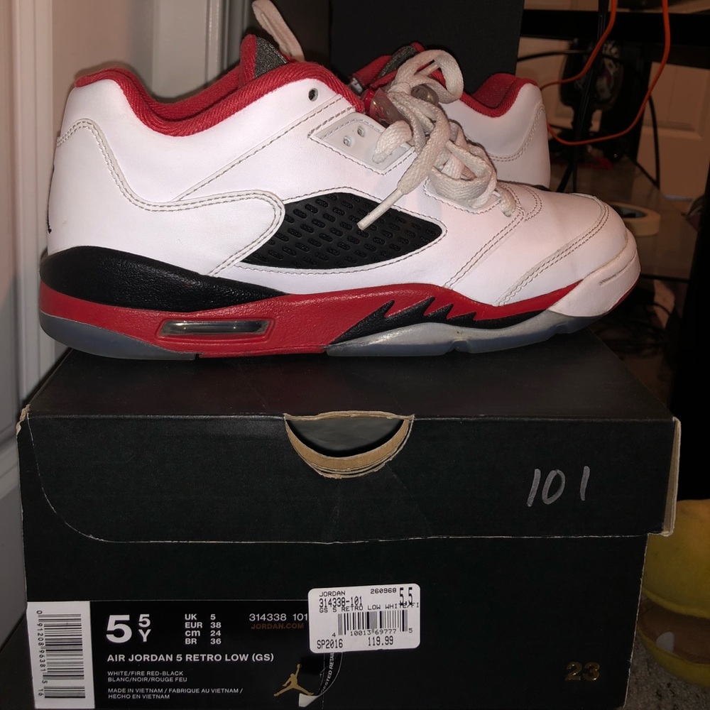 Jordan 4s lows white/red